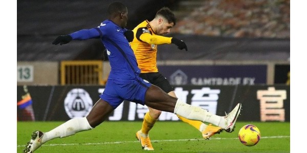 Chelsea e Paris Saint-Germain hanno entrambi nuovi allenatori